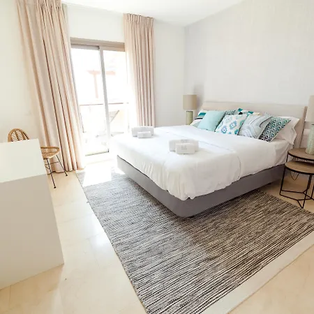 Hotell Quartiers Marbella 3*