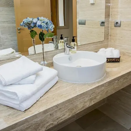 Quartiers Marbella Hotell 3*